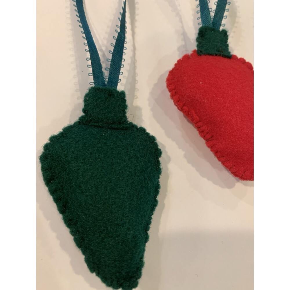 Felt Christmas Light Ornaments Vintage Hand Crafted Set of 3‎ 2"x3" - Picture 2 of 3